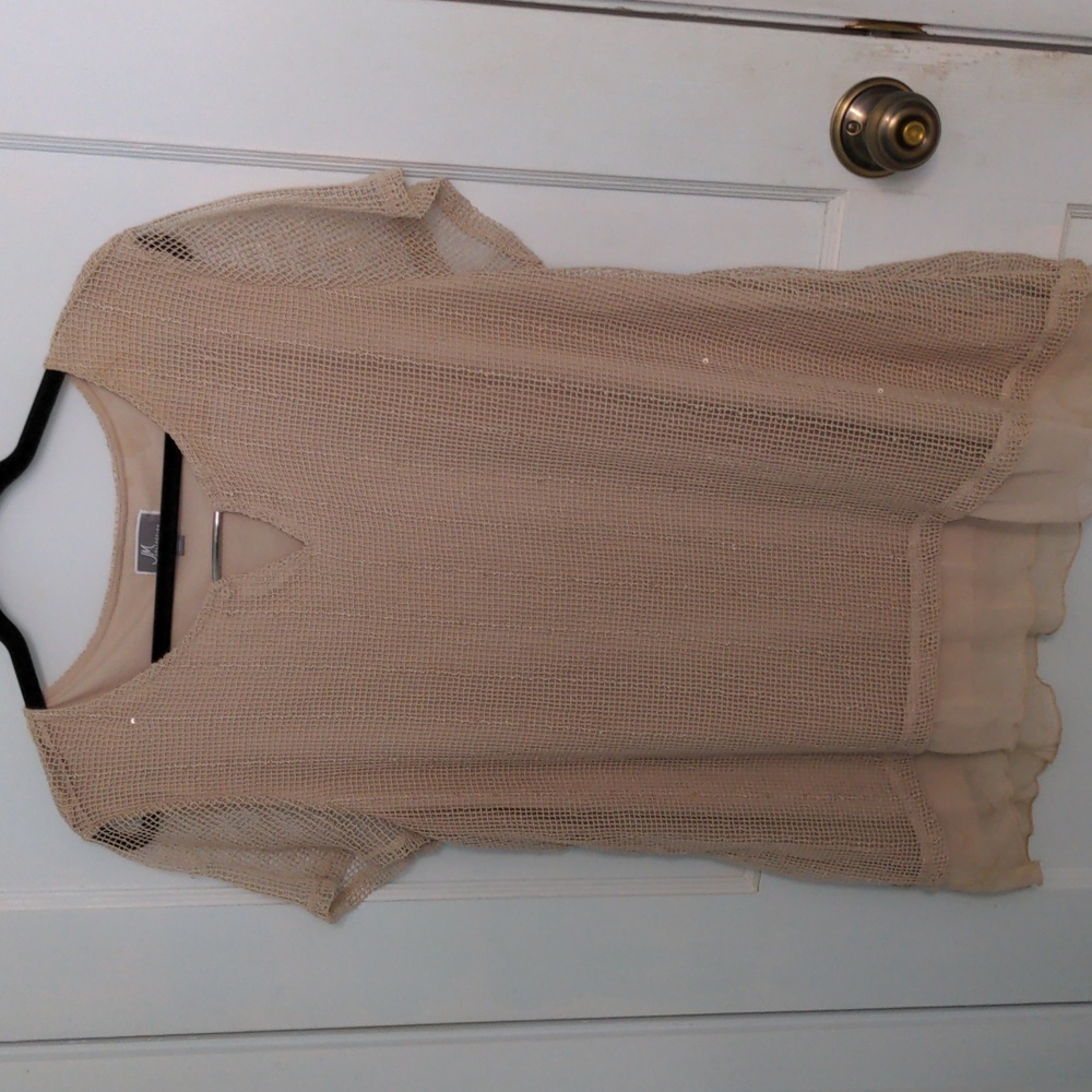 JM Collection XL Tan Lined Top with Netting Overlay, Silver Keyhole, and Sequins